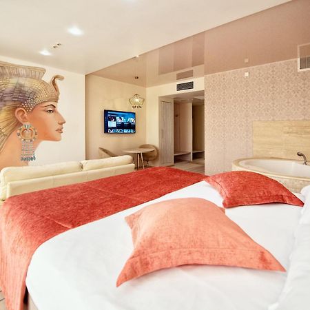 Hotel Palladium Odessza Kültér fotó